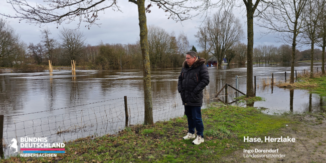 Herzlake Hochwasser Ingo Dorendorf an der Hase in Herzlake